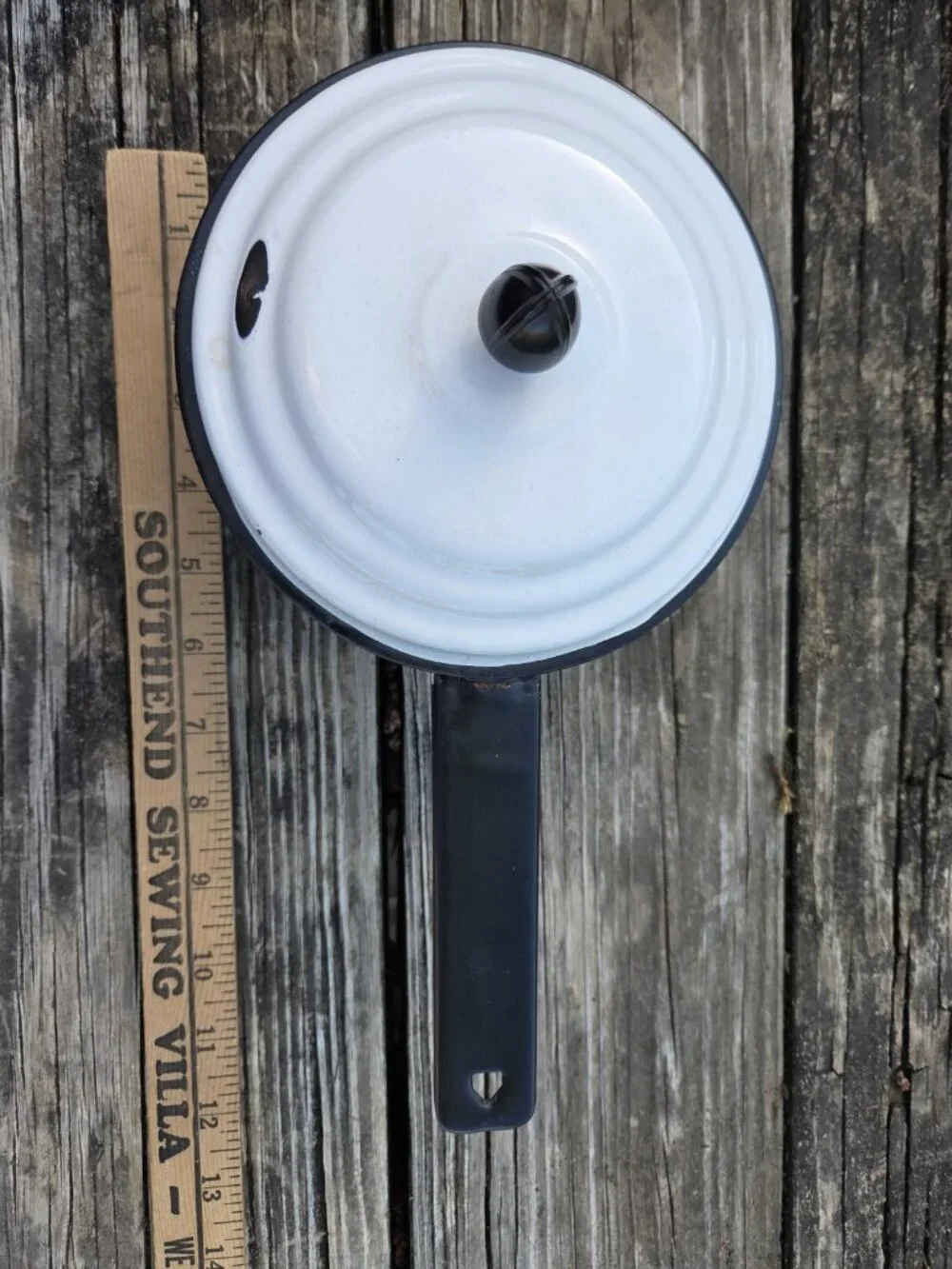 Vintage White with Black Trim Enamelware Saucepan with Lid Enamel‎ Tuxedo